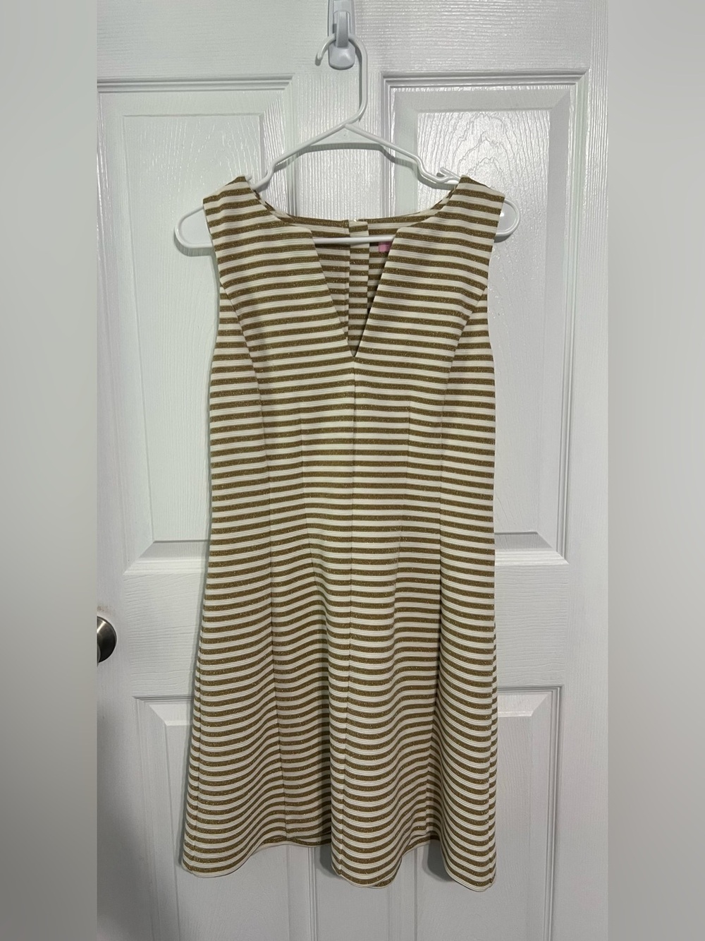 Lilly Pulitzer Size Medium Gold and Cream Striped Dress
